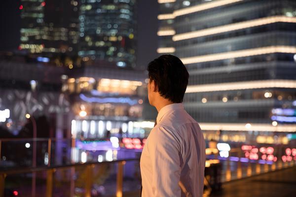 夜间摊主：汽车夜晚创业新趋势图1