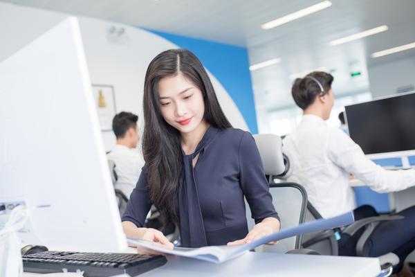 提升创新思维的五个关键策略，让你在职场中脱颖而出图1