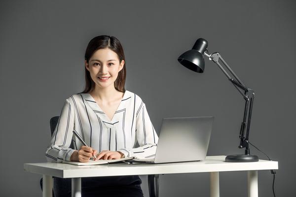 放弃高薪工作,回到家乡创业:一位女子的勇敢选择图1