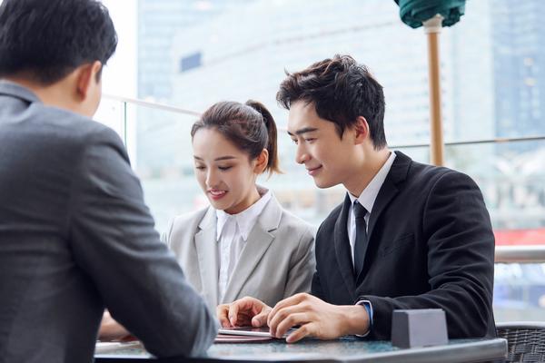 创业资源获取关键是构建多元化合作网络 图1