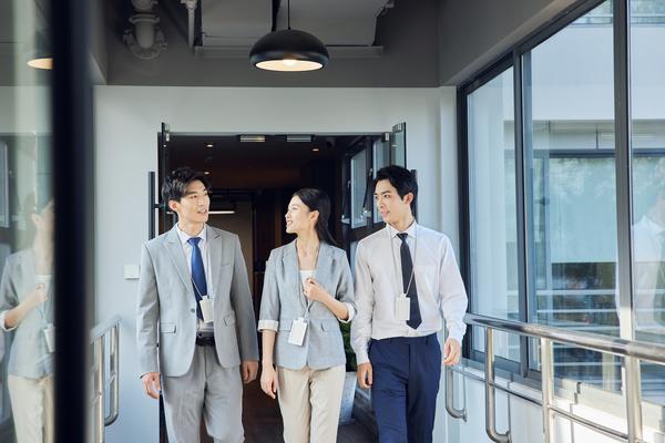 （1）客户可在活动期间内使用积分兑换商品或享受折扣优惠。 图2