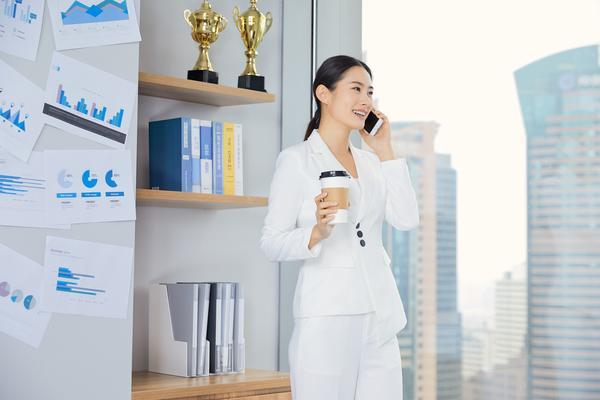 荆州创业中专：培养未来商界精英的摇篮 图2