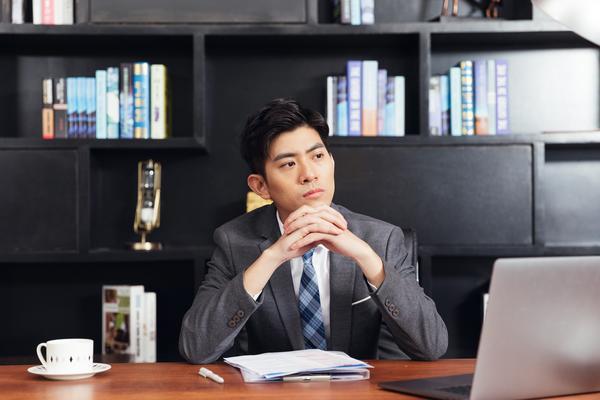 50岁男性创业项目：挑战与机遇并存 图1
