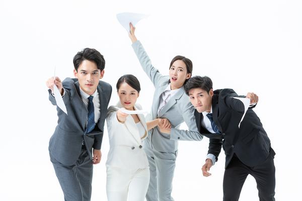 学生创业打字店：实现梦想的键盘之路图1
