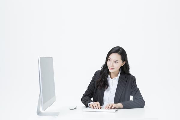 延安大学创新学院风穿搭：从校园到职场的转型之路 图2