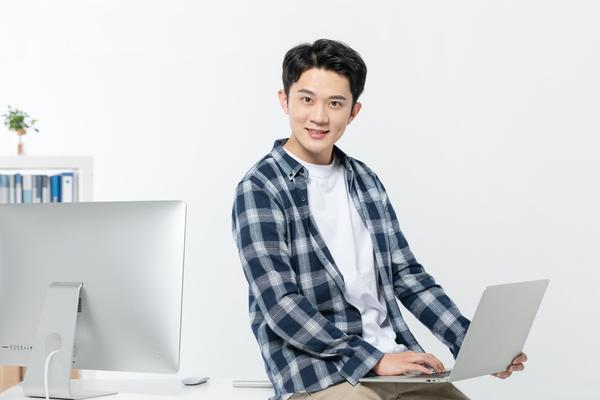 程序员创业项目桌面的融资策略与成功要素 图1
