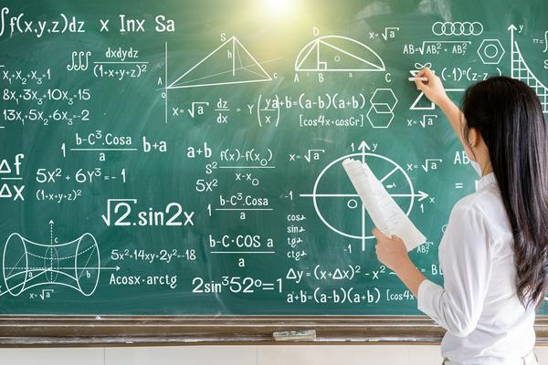 《大学里的创业小项目：如何利用学校资源打造成功》 图1