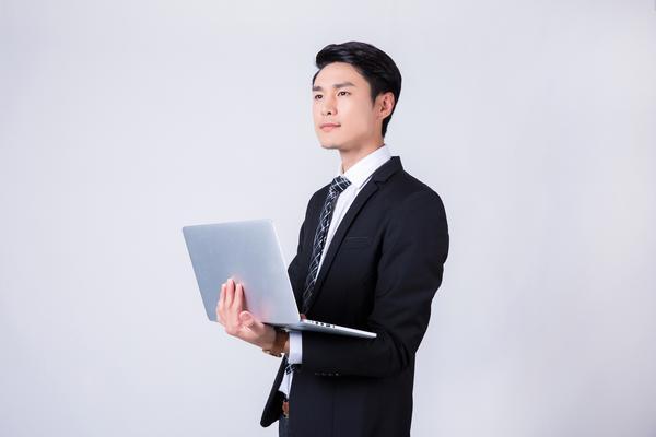 创业团队高效交付订单，客户满意好评不断图1