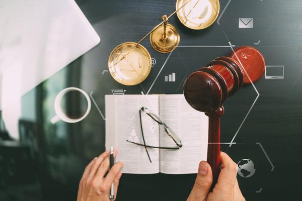 激励员工创新的管理学案例：项目融资与企业