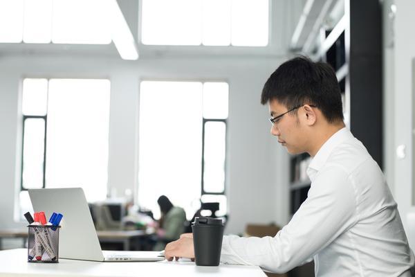 创业板直播平台数据资讯 | 股票市场动态分析 图2