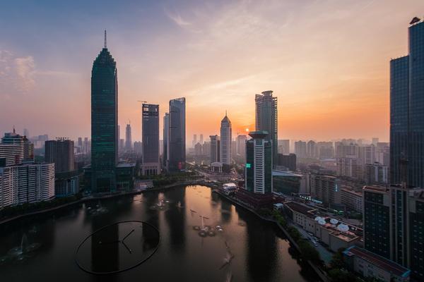 管理创新成果推介会：探讨企业转型升级的新思路与实践案例 图2