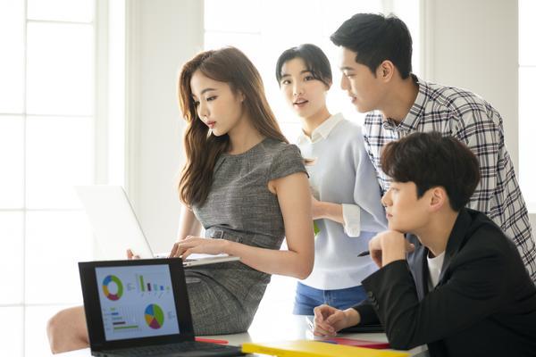 《徽派建筑市场调研报告：传承与创新共存的文化保护策略》图1