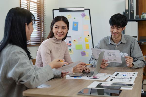 《中学生创新思维报告:探讨未来发展趋势与挑战》 图2